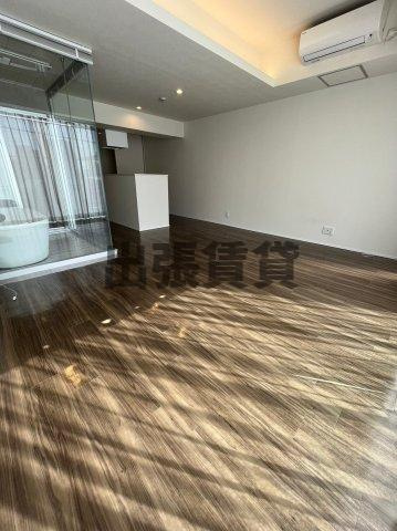 仲介手数料0！！コレクション名駅IIIの居間・リビング