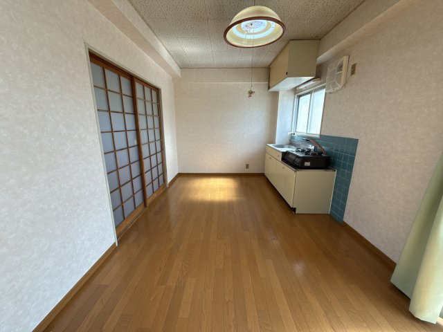 野里マンションの居間・リビング