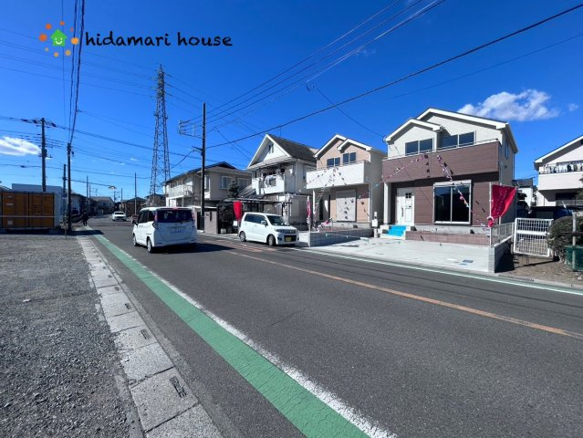 上尾市浅間台　第1　新築戸建　ハートフルタウン　02の前面道路含む現地写真