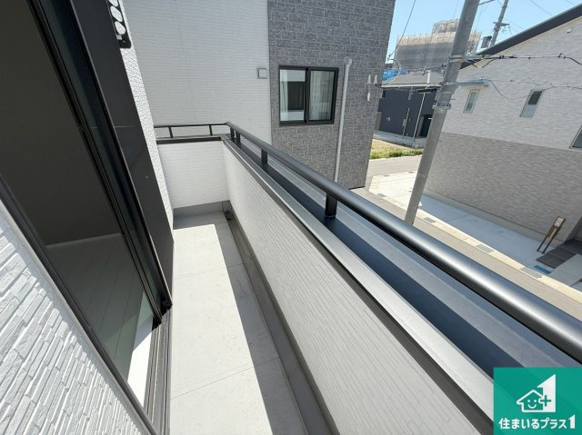 泉佐野市笠松　2期　未入居のバルコニー|日当たりのよいバルコニー！お部屋が開放的に！