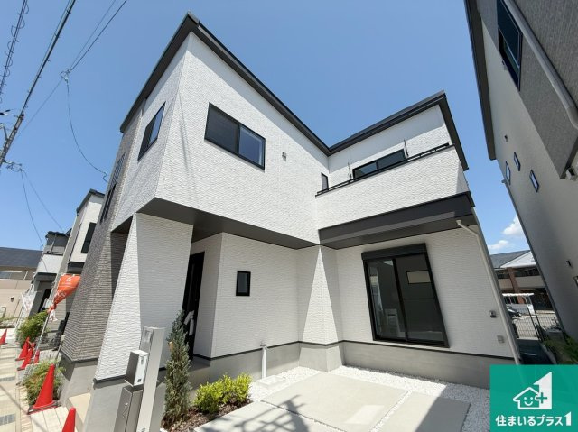 泉佐野市笠松　2期　未入居の外観|お客様に長く安心して住んでいだだける事にこだわった家づくり！住んでからのアフターサービスにもしっかりと取り組んでいます！