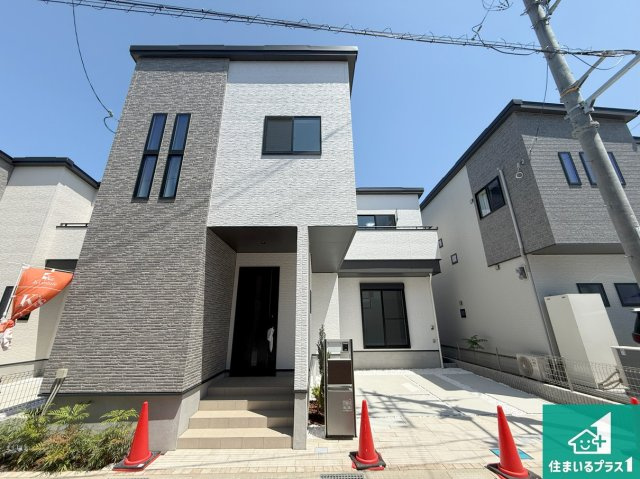 泉佐野市笠松　2期　未入居の外観|お客様に長く安心して住んでいだだける事にこだわった家づくり！住んでからのアフターサービスにもしっかりと取り組んでいます！