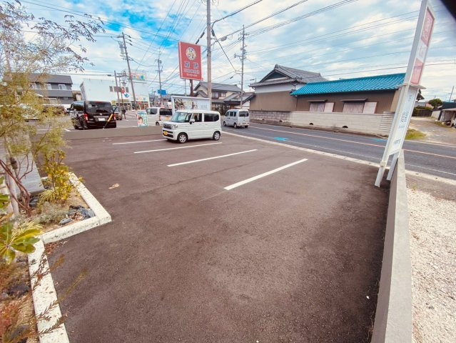 上挙母　貸店舗の駐車場