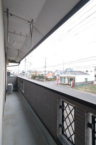 VILLA OTIAS「ヴィラオティアス」のバルコニー|2025年12月撮影。