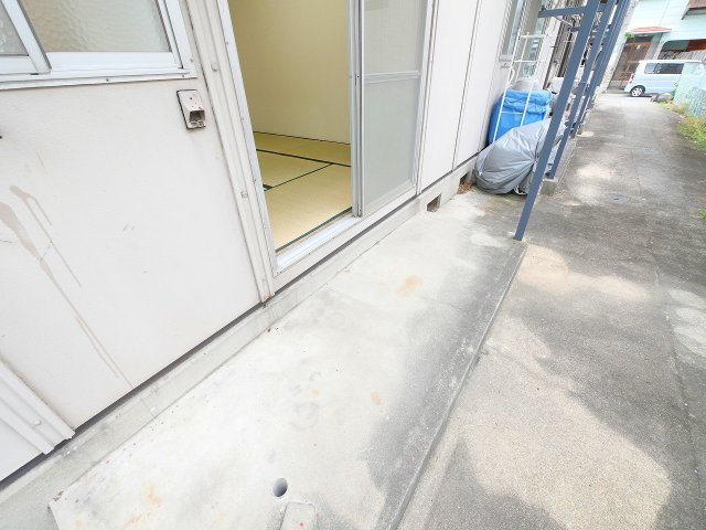 藤谷ハイツのバルコニー|外からの目が気にならないバルコニーで洗濯物が干せます