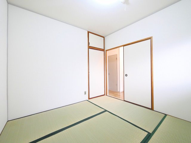 藤谷ハイツの和室|フローリングだけでなく、和室もあります