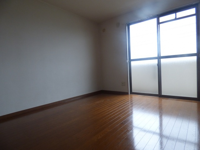 光洋マンションの洋室|使い勝手のいい洋室です