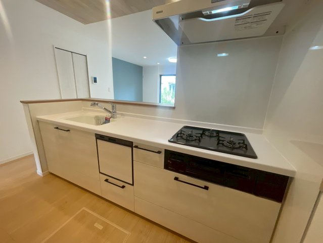 横浜市泉区岡津町 新築戸建て【仲介手数料無料】カースペース2台