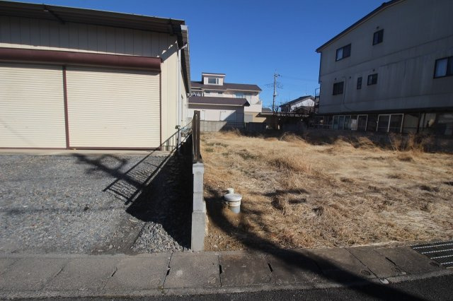 結城市新福寺1丁目　1期の外観|西側との境界部分（2025年1月撮影）