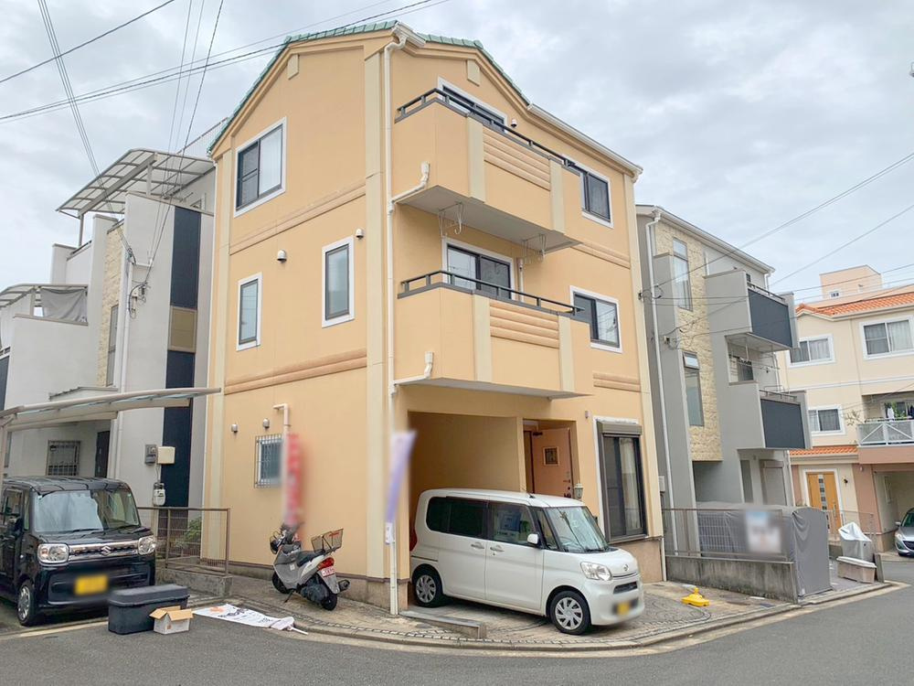 岡山東3丁目　中古一戸建ての外観|新しい生活にいかがでしょうか？外観はお住まいの顔になります。こだわりたいポイントですね。外壁塗装や屋根塗装のご相談も承っております。
■現地内覧・資金計画相談・住宅ローン相談もお問合せ受付中■
