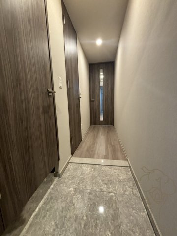リビオメゾン新大阪の玄関