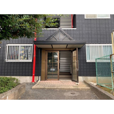 【エントランス】 | メゾンコジマ | 落ち着いたエントランスです