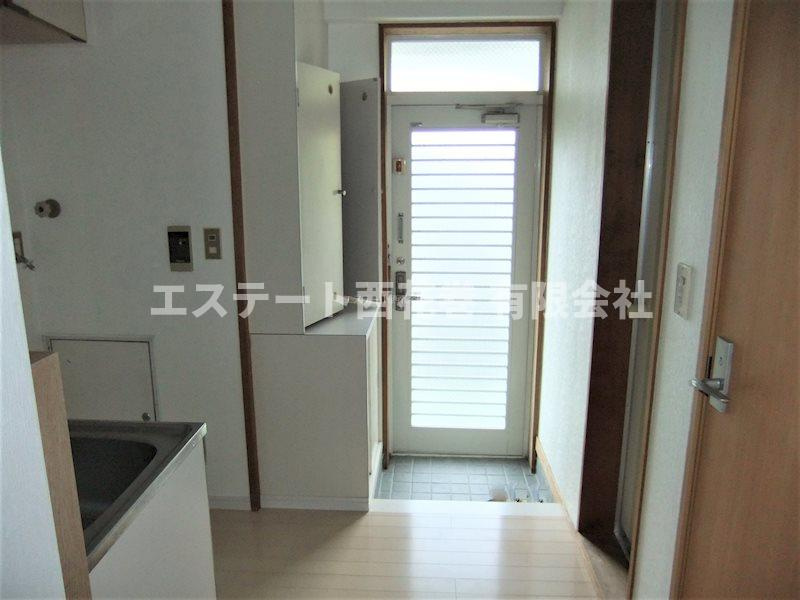 ハルヤマハイツの玄関