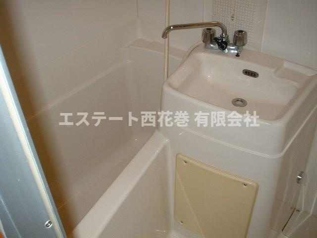 ハルヤマハイツの浴室