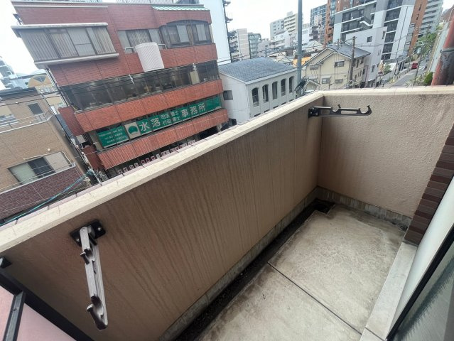 YKマンションのバルコニー|広々としたバルコニーです