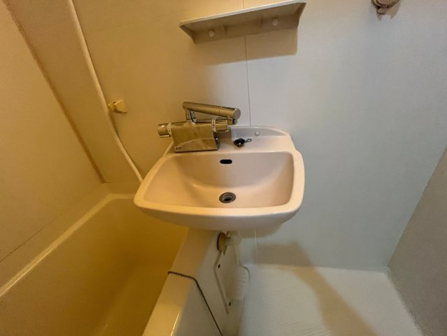 YKマンションの浴室|日々の疲れを癒すお風呂付です