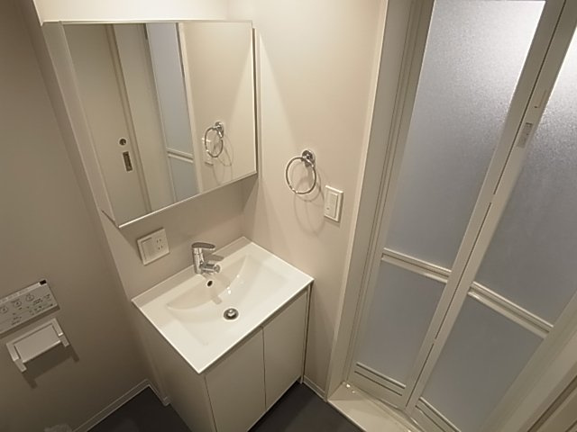 神戸市長田区長田町６丁目のアパートの洗面所