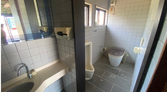 野洲市小南　店舗事務所の内装