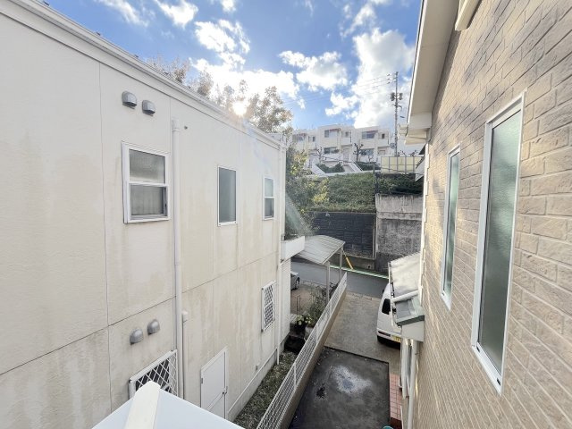 南区平和２丁目 戸建の前面道路含む現地写真