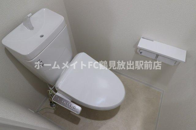大阪市鶴見区諸口１丁目の賃貸マンションのトイレ