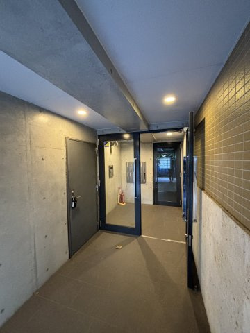 【エントランス】