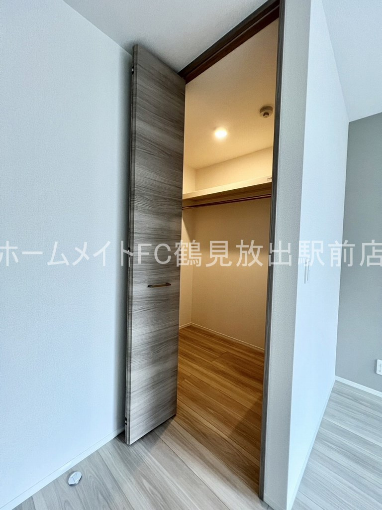 大阪市鶴見区今津南４丁目のハイツの収納