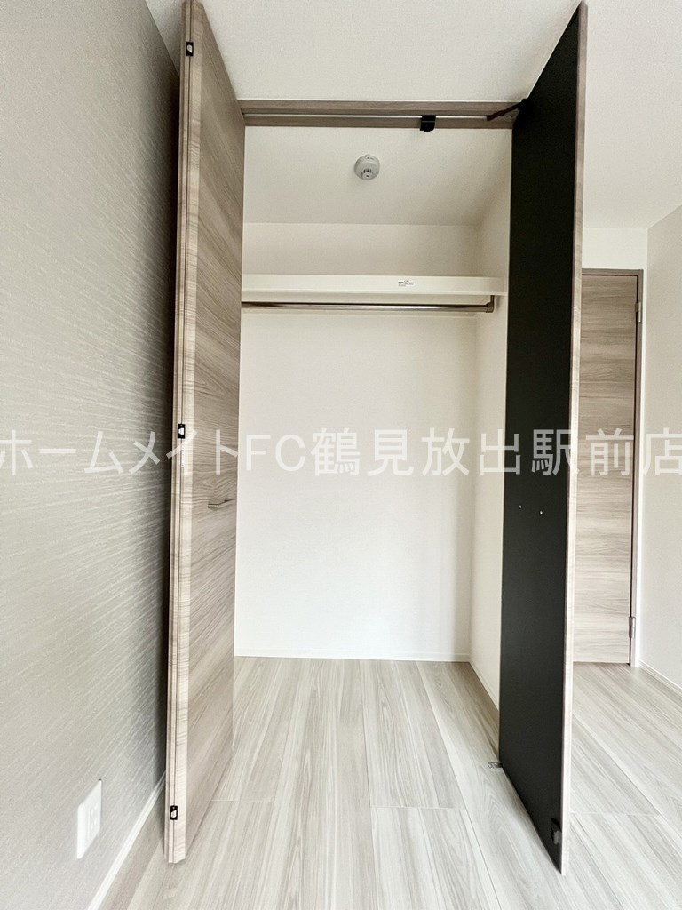 大阪市鶴見区今津南４丁目のハイツの収納