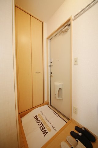 リビングタウンかじま台　Cの玄関