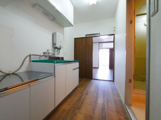 【キッチン】 | 春日居ライフピアマンション 4階 内装一新 各戸に温泉引込 | キッチン　床・壁・天井張替え済み