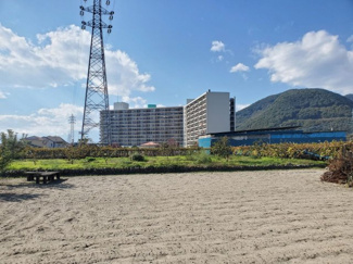 【外観】 | 春日居ライフピアマンション 4階 内装一新 各戸に温泉引込 | 現空につき随時ご案内可能です。お気軽にお問合せください。