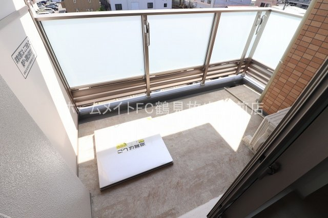 大阪市鶴見区茨田大宮４丁目の賃貸マンションのバルコニー