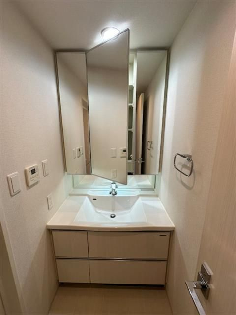 ユニーブル武蔵小金井クインテットの洗面所