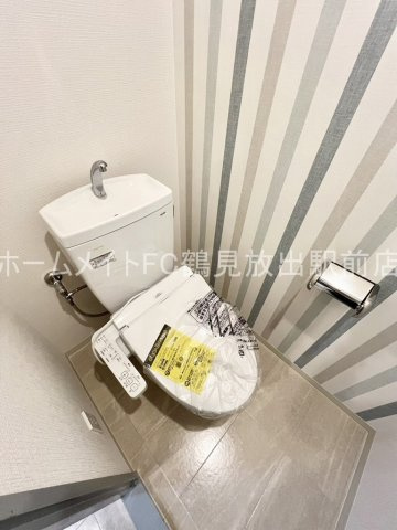東大阪市稲田新町１丁目の賃貸マンションのトイレ