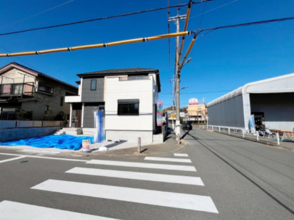 祝：成約済み　八王子市　下柚木　新築戸建て　１期の外観|人気の角地。開放感ある立地の新築戸建てです。～仲介手数料無料☆八王子ひなた不動産～八王子市下柚木　新築戸建て