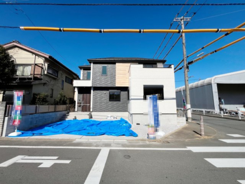 祝：成約済み　八王子市　下柚木　新築戸建て　１期の前面道路含む現地写真|前面道路がゆったりしているので、駐車もスムーズにできそうです。～仲介手数料無料☆八王子ひなた不動産～八王子市下柚木　新築戸建て