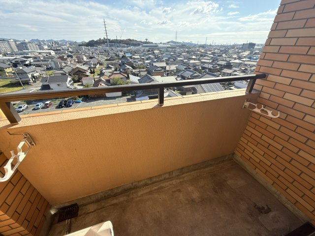 姫路市岡田の賃貸マンションのバルコニー