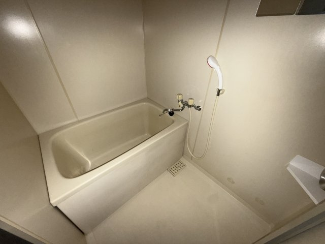 姫路市岡田の賃貸マンションの浴室