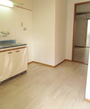 Y'sroom花畑のキッチン|内装イメージ：同物件別室