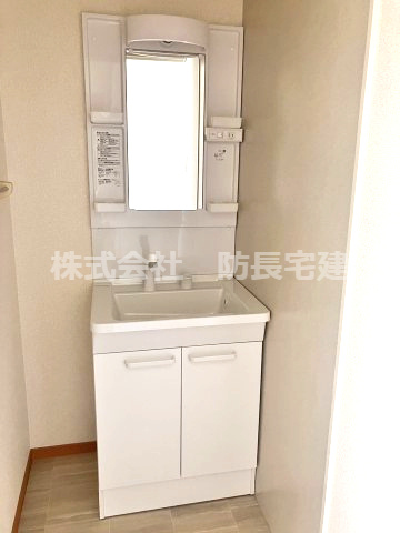 セジュールiの洗面所|スペースが確保できる洗面所です