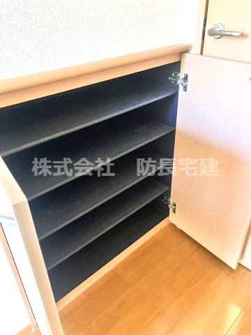 セジュールiの収納|こまごまとしたものを収納できそうですね