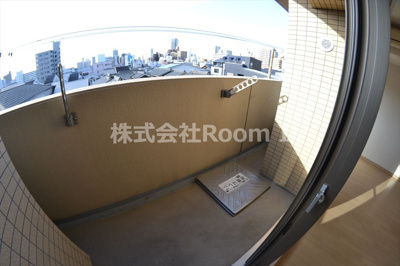 【バルコニー】 | エイペックス上本町 | 外からの目が気にならないバルコニーで洗濯物が干せます