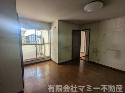 【居間・リビング】 | 山之一色町住居付店舗