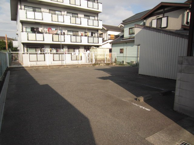 【駐車場】