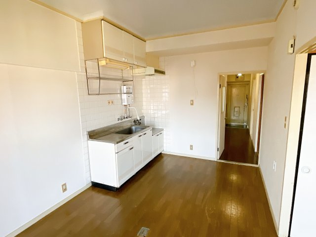 レジデンスひまわりの居間・リビング