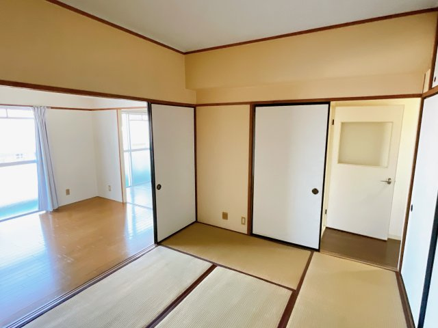 レジデンスひまわりの和室
