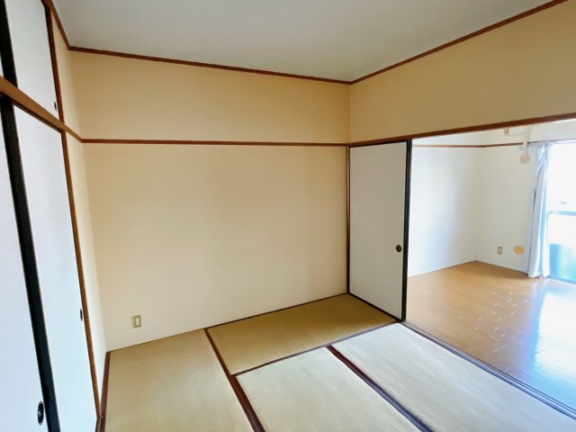 レジデンスひまわりの和室