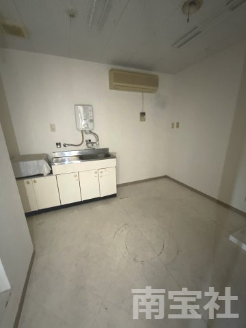 【内装】 | 2階給湯室です。