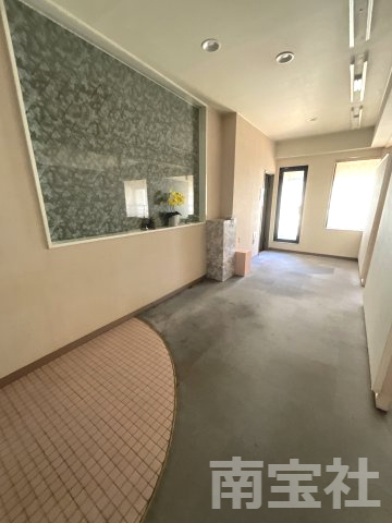 【内装】 | 2階事務所入口