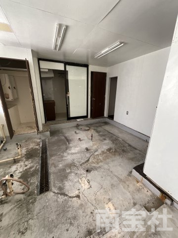 【内装】 | 1階は元飲食店です。