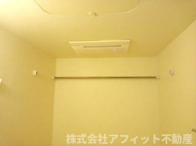【その他】 | ル・ボヌール | 浴室乾燥機換気